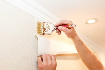 Pose de papier peint à Cras — revêtements muraux et toiles de verre
